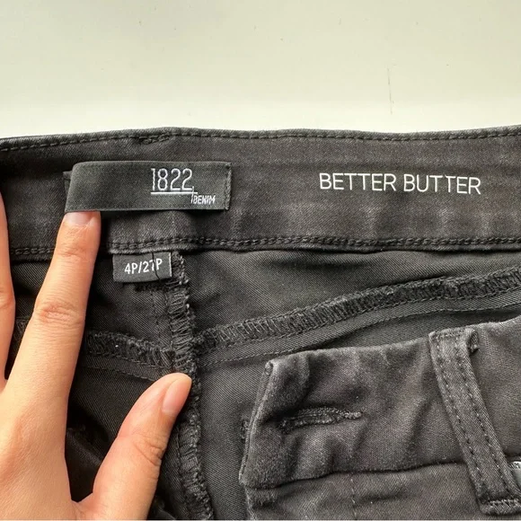 NWOT 1822 Denim Better Butter Black Straight Leg Jeans - Picture 9 of 11